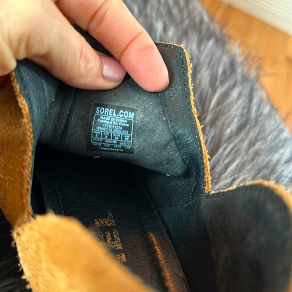 Sorel Lolla suede ankle bootie - perfect condition. - Picture 9 of 10